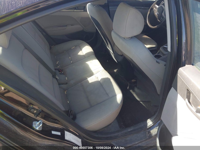 KMHD74LF0HU083417 2017 Hyundai Elantra Se