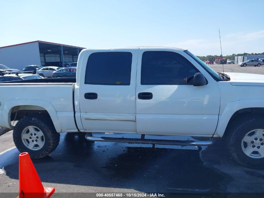 2005 Chevrolet Silverado 1500 Z71 VIN: 2GCEK13T451135778 Lot: 40557465