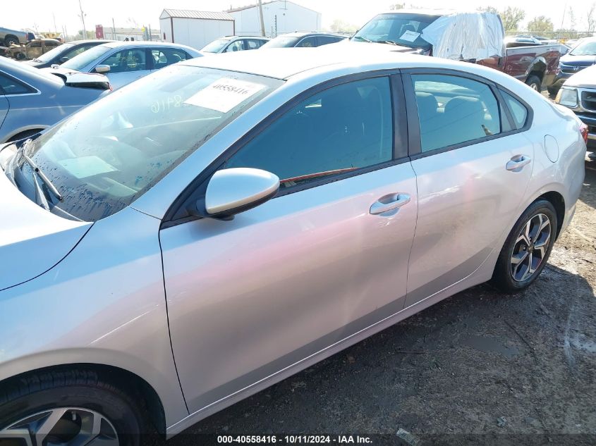 3KPF24AD8KE008791 2019 Kia Forte Lxs