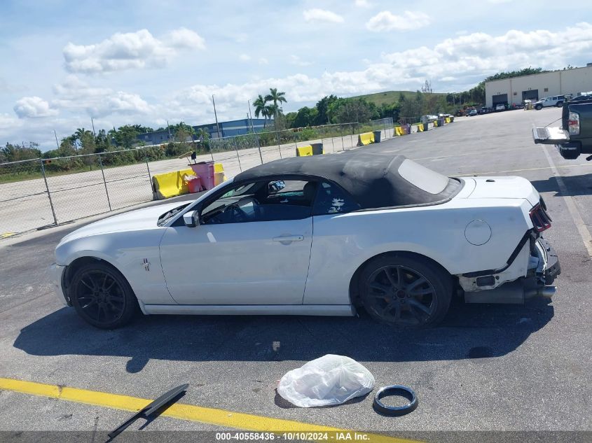 2014 Ford Mustang V6 Premium VIN: 1ZVBP8EM9E5208285 Lot: 40558436