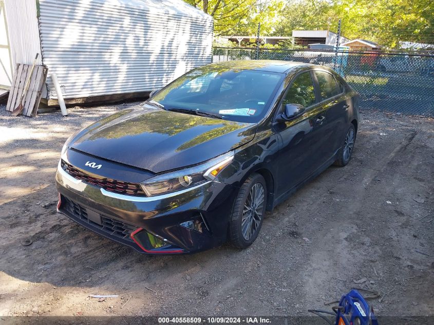 3KPF54AD1PE529267 Kia Forte GT-LINE 2