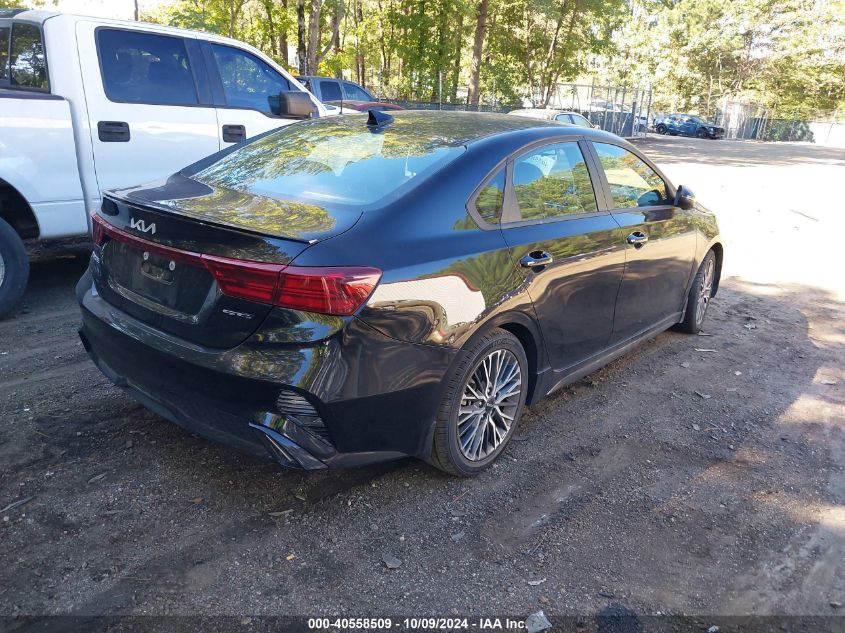 3KPF54AD1PE529267 Kia Forte GT-LINE 4