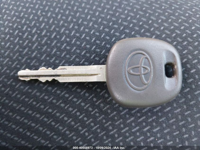 JTDBT4K33B1404308 2011 Toyota Yaris