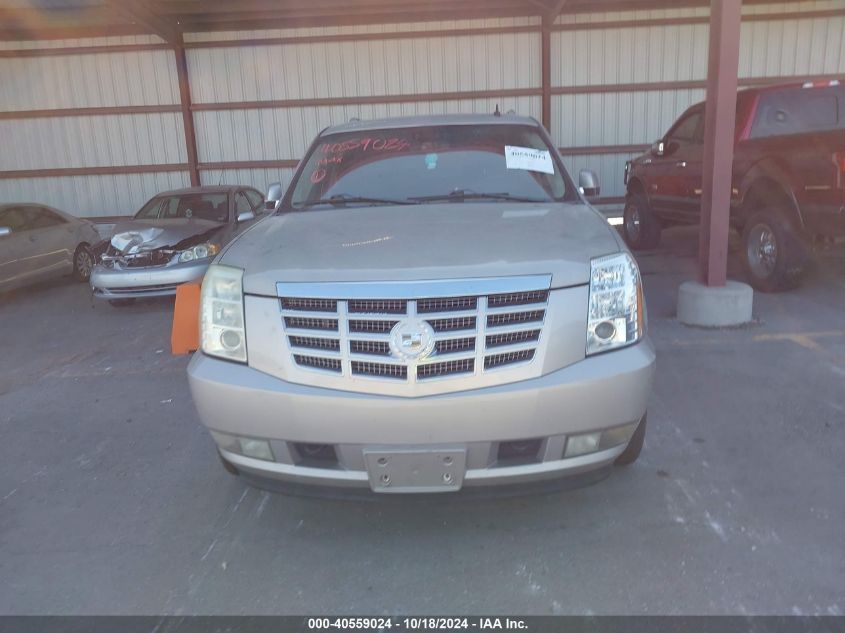 2008 Cadillac Escalade Standard VIN: 1GYFK63818R261941 Lot: 40559024