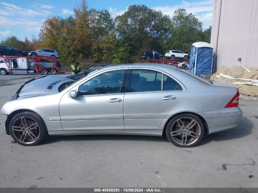 2005 Mercedes-Benz C 240 Luxury 4Matic VIN: WDBRF81JX5F650985 Lot: 40559293