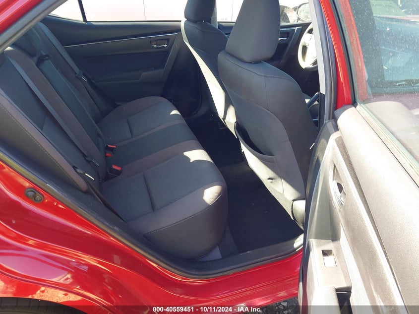 VIN 2T1BURHE2KC138214 2019 TOYOTA COROLLA LE
