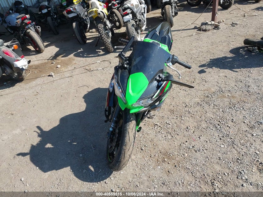 2022 KAWASAKI EX650 649 CC(VIN: ML5EXEM10NDA59337