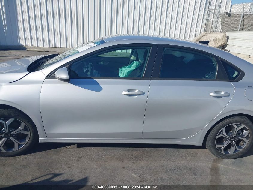 3KPF24AD9ME305149 2021 Kia Forte Lxs