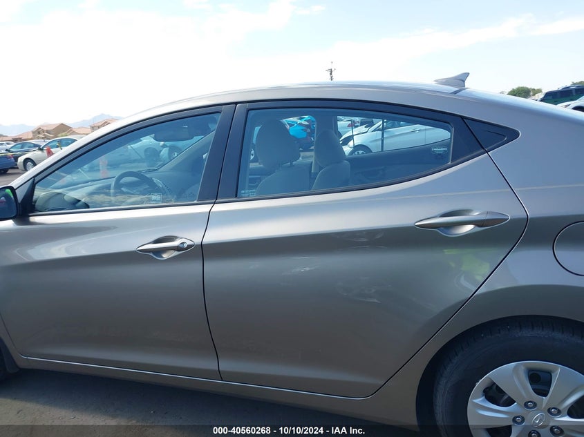 5NPDH4AE9GH732409 2016 Hyundai Elantra Se