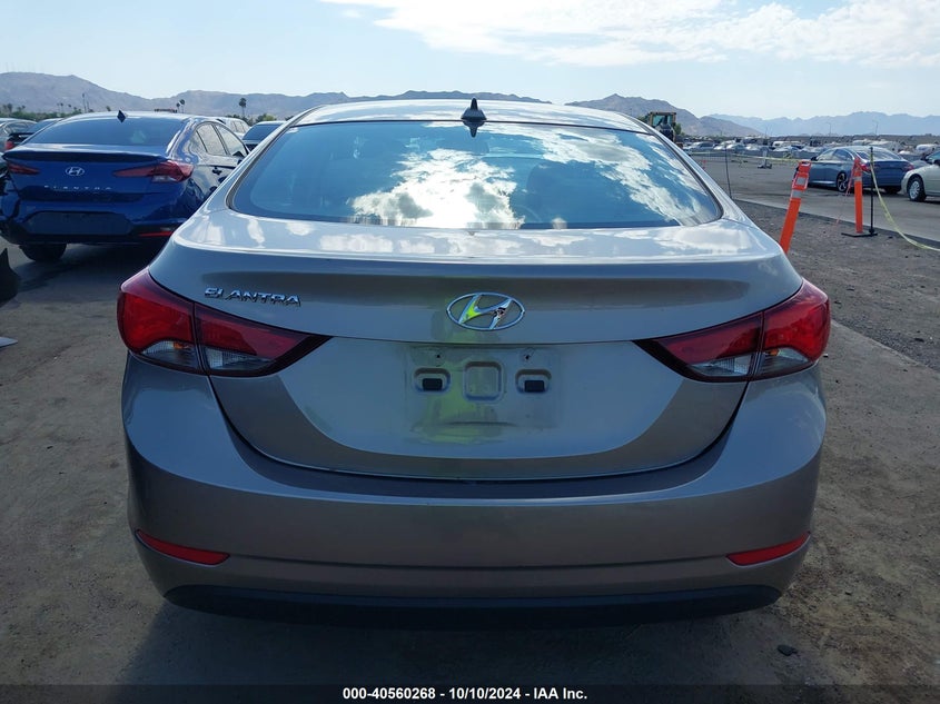5NPDH4AE9GH732409 2016 Hyundai Elantra Se