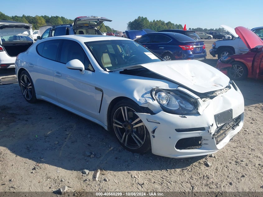 2015 PORSCHE PANAMERA 4 - WP0AA2A76FL006577