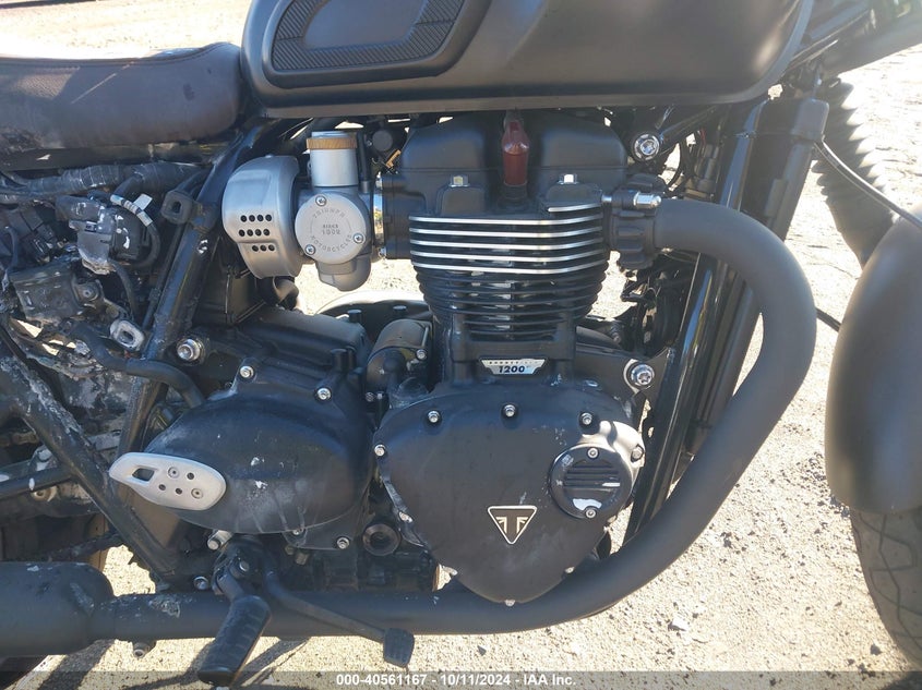 2022 TRIUMPH MOTORCYCLE BONNEVILLE T120/BLACK - SMTD40HL8NTAX9674