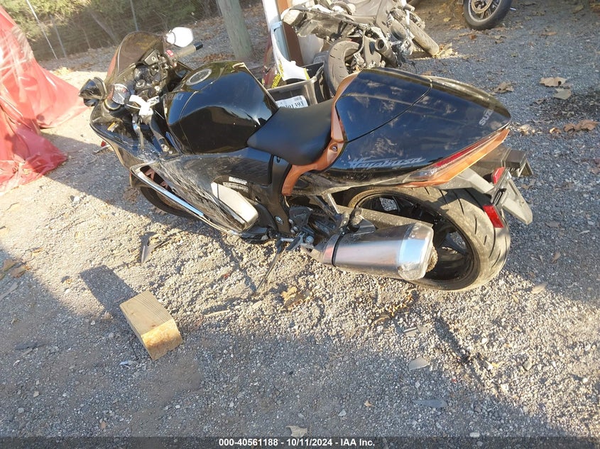 2022 SUZUKI GSX1300 RR JS1EJ11B6N7100217