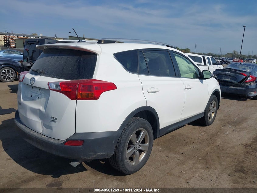 2015 TOYOTA RAV4 XLE - JTMRFREV7FD168959