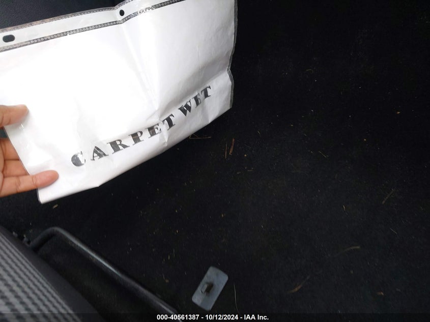 2019 HYUNDAI KONA SE - KM8K12AAXKU265637