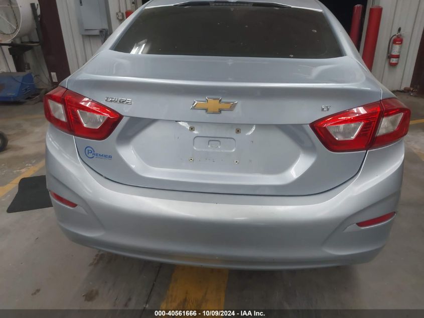 1G1BE5SM7J7107877 2018 Chevrolet Cruze Lt