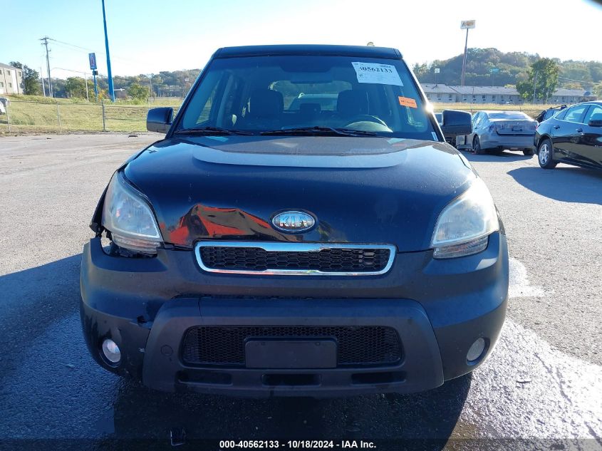 2011 Kia Soul + VIN: KNDJT2A29B7198823 Lot: 40562133