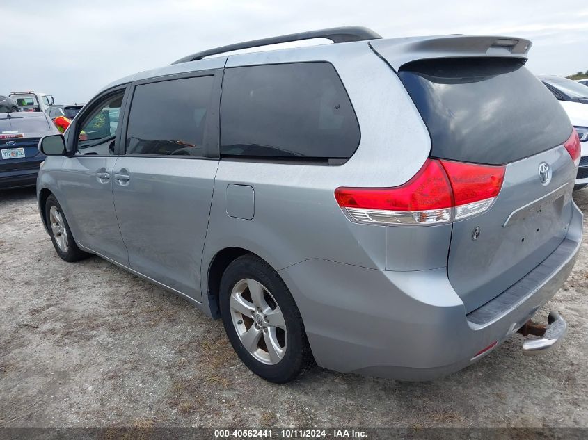 5TDKK3DC6ES495897 2014 Toyota Sienna Le V6 8 Passenger