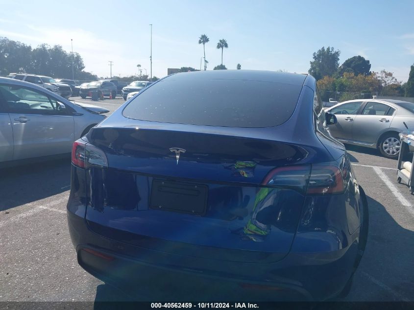 2024 Tesla Model Y Long Range Dual Motor All-Wheel Drive/Rwd VIN: 7SAYGDED3RF047803 Lot: 40562459