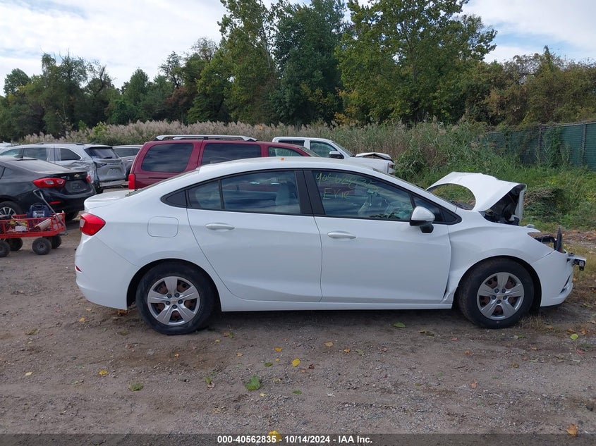 VIN 1G1BC5SM2J7200568 2018 CHEVROLET CRUZE LS AUTO