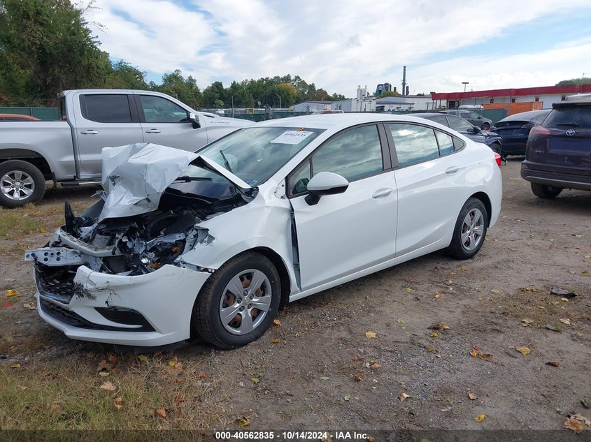 VIN 1G1BC5SM2J7200568 2018 CHEVROLET CRUZE LS AUTO