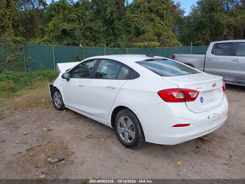VIN 1G1BC5SM2J7200568 2018 CHEVROLET CRUZE LS AUTO