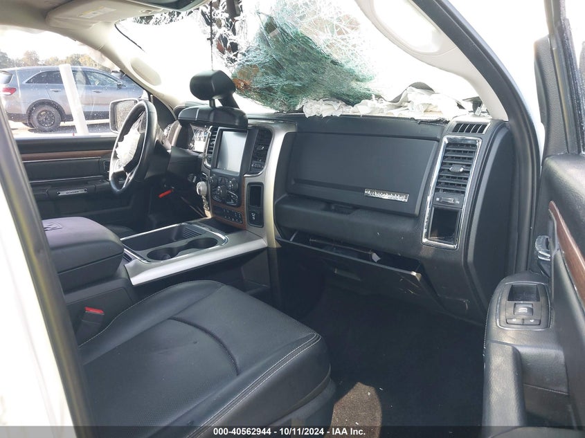 2017 RAM 1500 VIN: 1C6RR7NTXHS799639