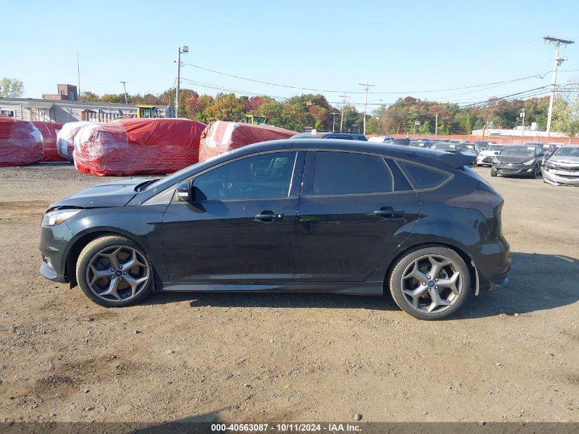 1FADP3L94JL237895 2018 Ford Focus St