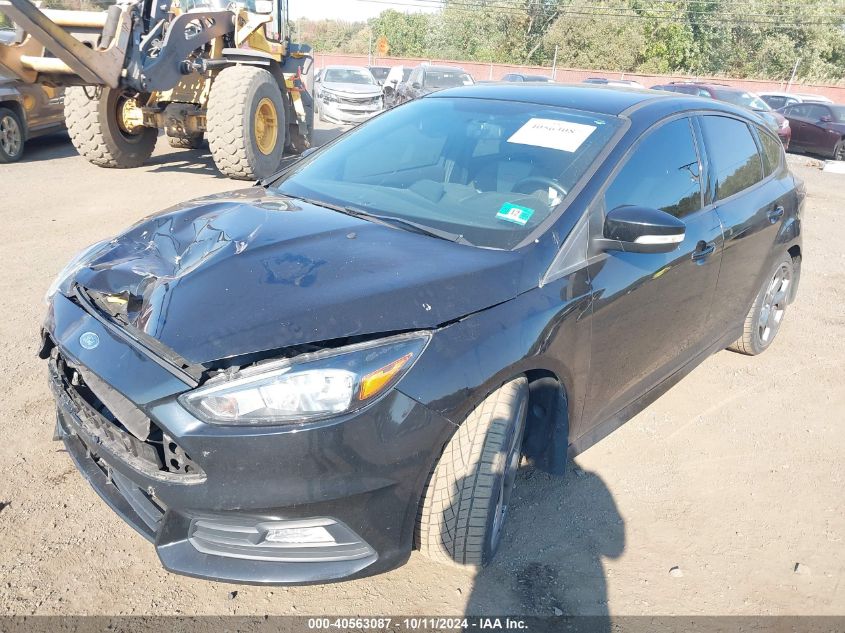 1FADP3L94JL237895 2018 Ford Focus St