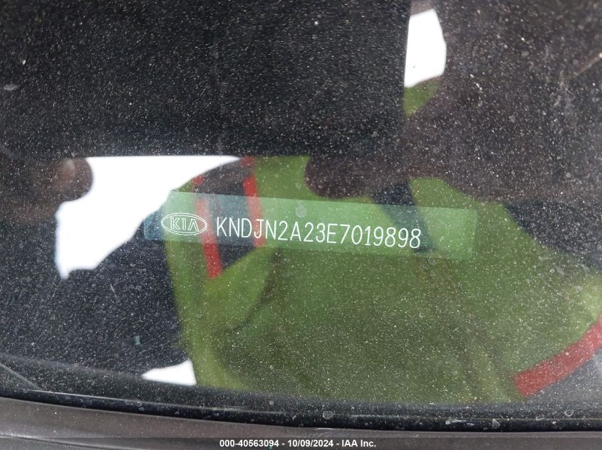 KNDJN2A23E7019898 2014 Kia Soul