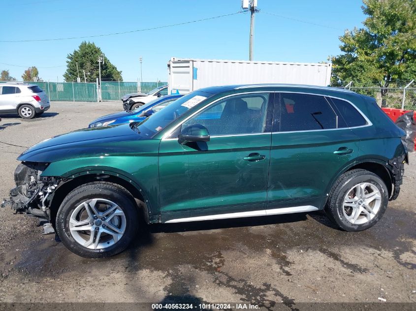 2018 Audi Q5 2.0T Premium/2.0T Tech Premium VIN: WA1BNAFY1J2017421 Lot: 40563234