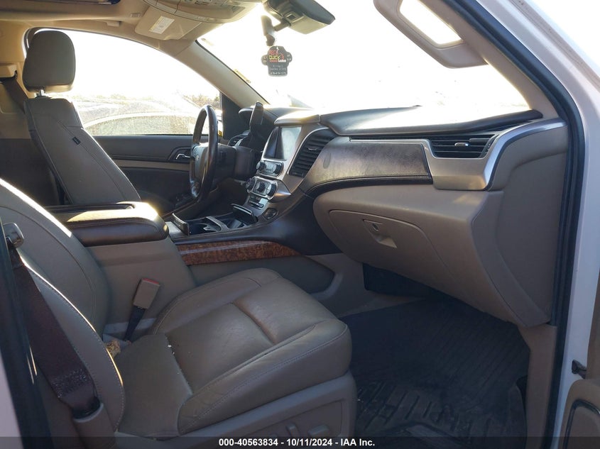 2019 CHEVROLET SUBURBAN VIN: 1GNSCJKC0KR293658