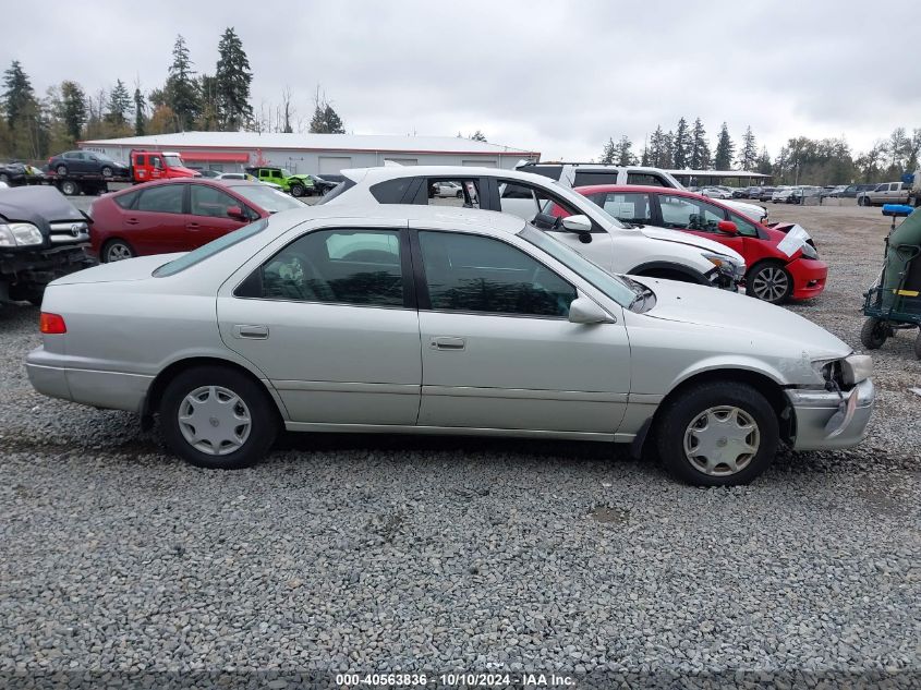 2000 Toyota Camry Ce VIN: 4T1BG22K3YU642758 Lot: 40563836