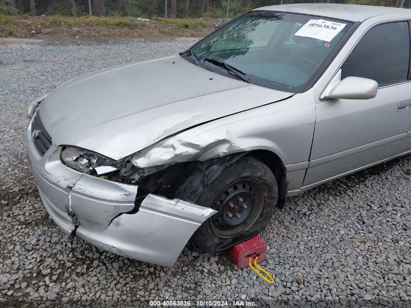 2000 Toyota Camry Ce VIN: 4T1BG22K3YU642758 Lot: 40563836