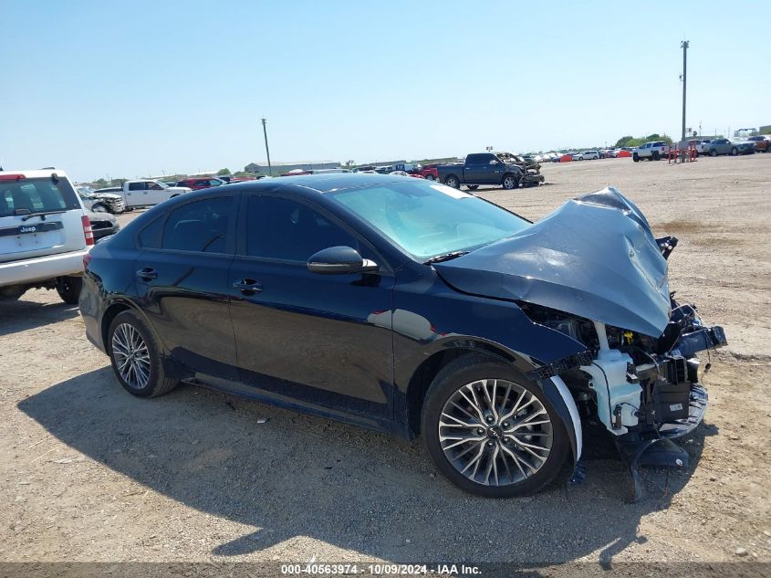 2024 Kia Forte Gt-Line VIN: 3KPF54AD4RE827752 Lot: 40563974