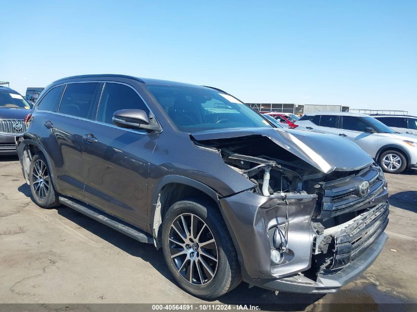 5TDJZRFH1JS860466 2018 TOYOTA HIGHLANDER - Image 1