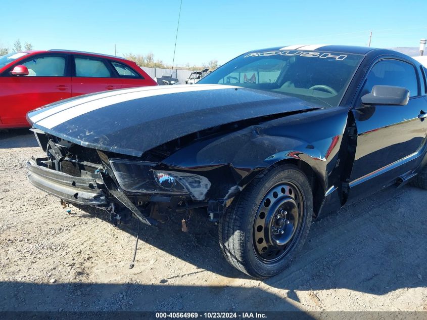 2005 Ford Mustang Gt Deluxe/Gt Premium VIN: 1ZVFT82H955174000 Lot: 40564969