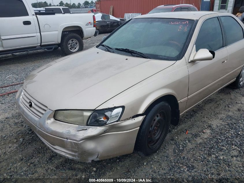 JT2BF28K6W0101408 1998 Toyota Camry Le V6