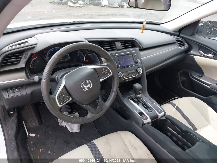 VIN 19XFC2F60KE206177 2019 HONDA CIVIC LX