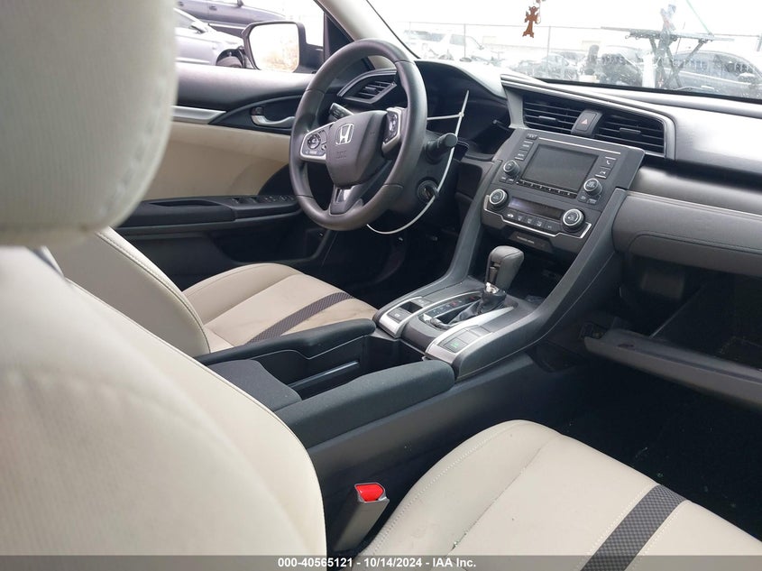 VIN 19XFC2F60KE206177 2019 HONDA CIVIC LX
