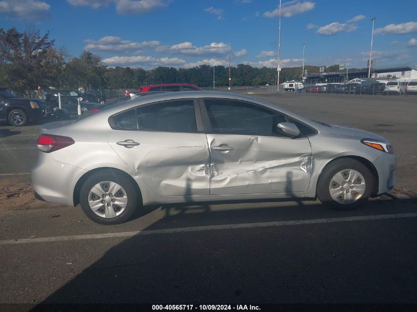 3KPFK4A79JE212640 2018 Kia Forte Lx