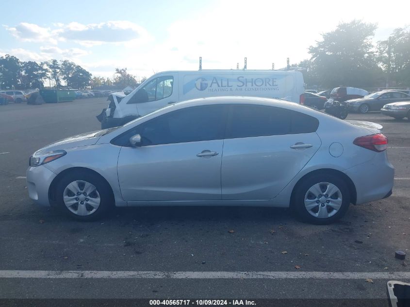 3KPFK4A79JE212640 2018 Kia Forte Lx