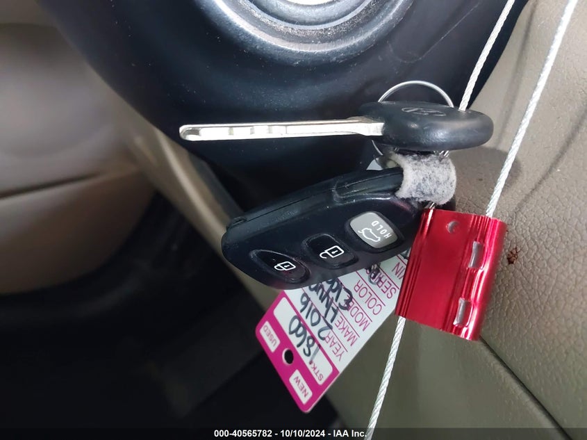 5NPDH4AE2GH778051 2016 Hyundai Elantra Se