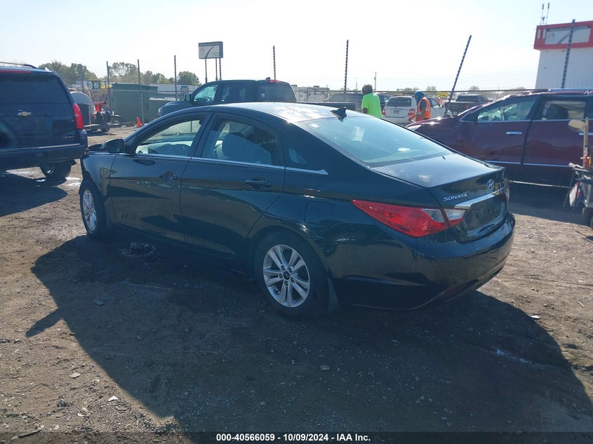 2013 HYUNDAI SONATA VIN: 5NPEB4AC9DH800546