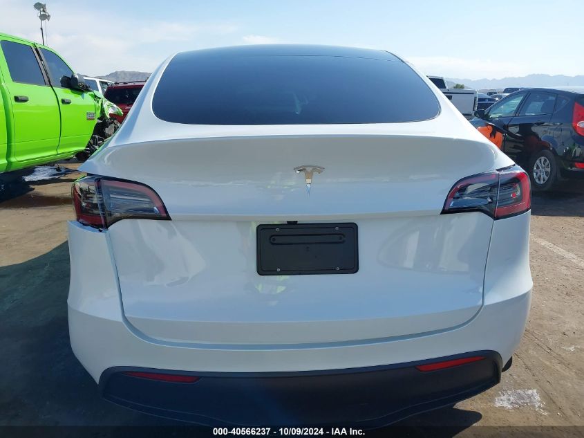 2024 Tesla Model Y Long Range Dual Motor All-Wheel Drive/Rwd VIN: 7SAYGDED1RF098104 Lot: 40566237