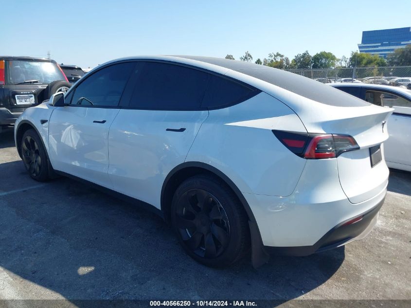 2023 Tesla Model Y Awd/Long Range Dual Motor All-Wheel Drive VIN: 7SAYGAEE6PF611528 Lot: 40566250