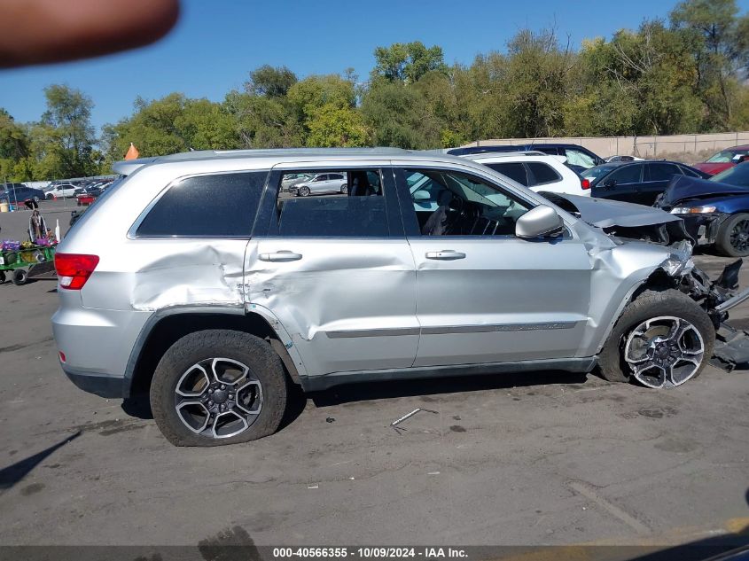 1J4RR4GG1BC736819 2011 Jeep Grand Cherokee Laredo