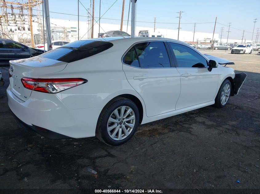 2018 TOYOTA CAMRY VIN: 4T1B11HK5JU675494