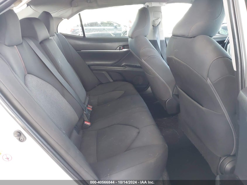 2018 TOYOTA CAMRY VIN: 4T1B11HK5JU675494