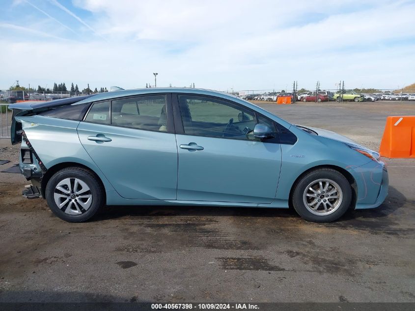 2018 Toyota Prius Three VIN: JTDKARFU7J3067733 Lot: 40567398